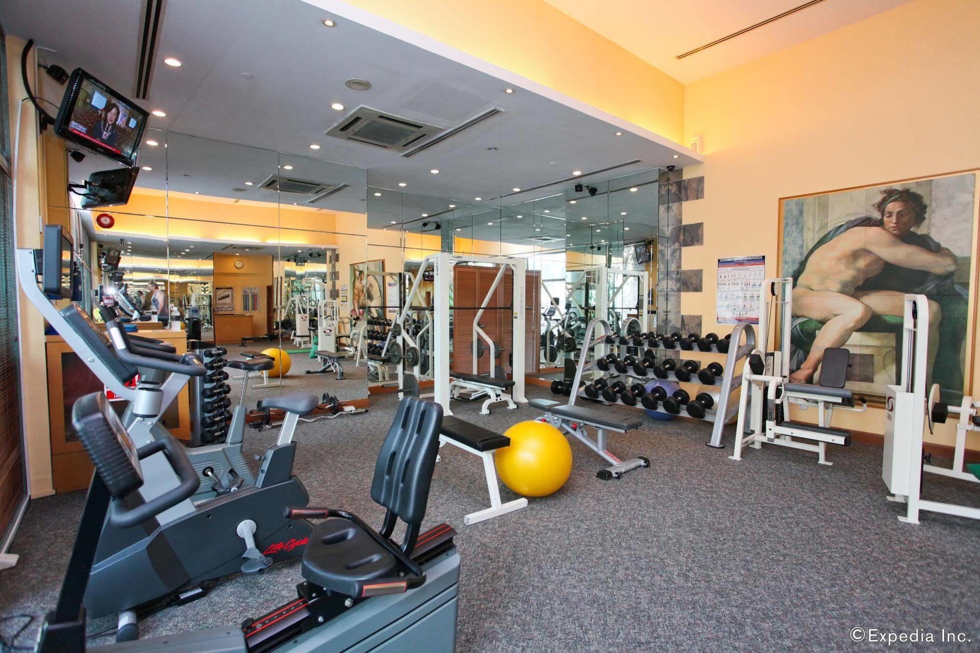 Fraser Place Robertson Walk Singapore Singapura Exterior foto The gym at the hotel